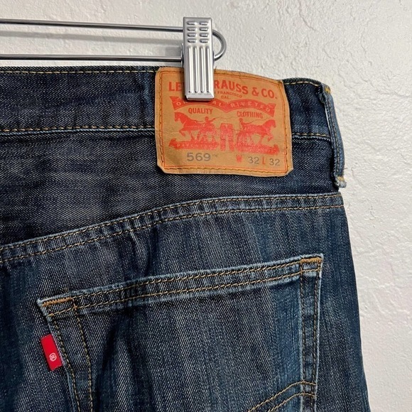 LEVI LEVIS 560 Loose Straight Fit Dark Wash Denim Jeans 32 - Picture 6 of 7